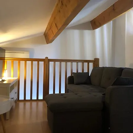 House With Garden And Terrace Near *